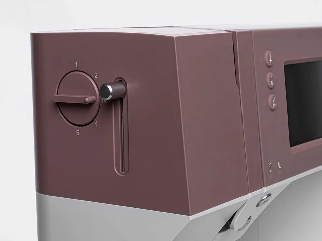 Pfaff-Ambition-635-Govic-company_6_640x480