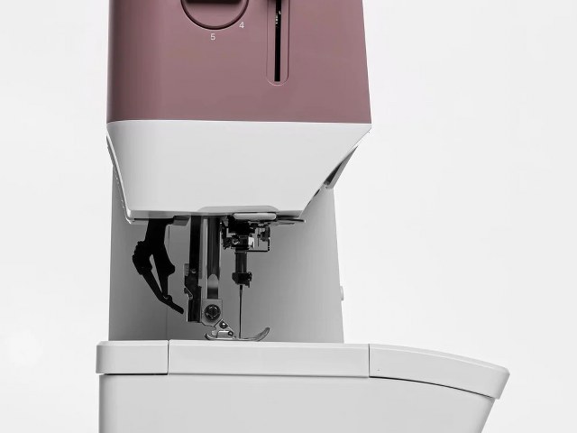 Pfaff-Ambition-635-Govic-company_8_640x480